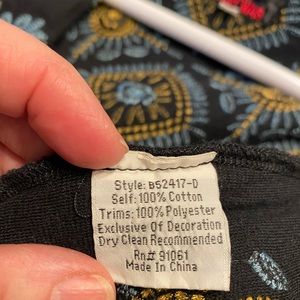 Johnny was embroidered sweater jacket